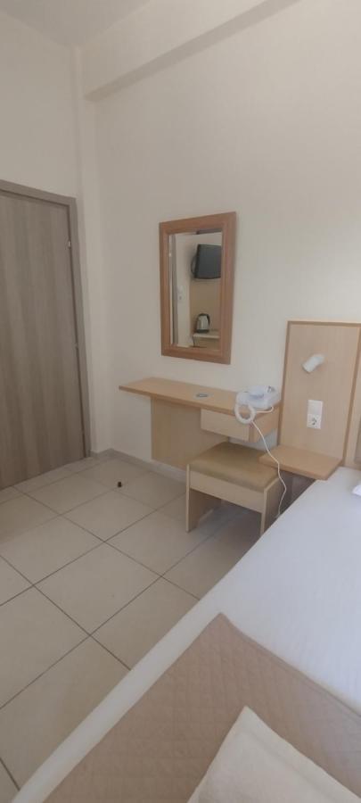 Sweetmar Guestrooms-Ground Floor คอสทาวน์ ภายนอก รูปภาพ